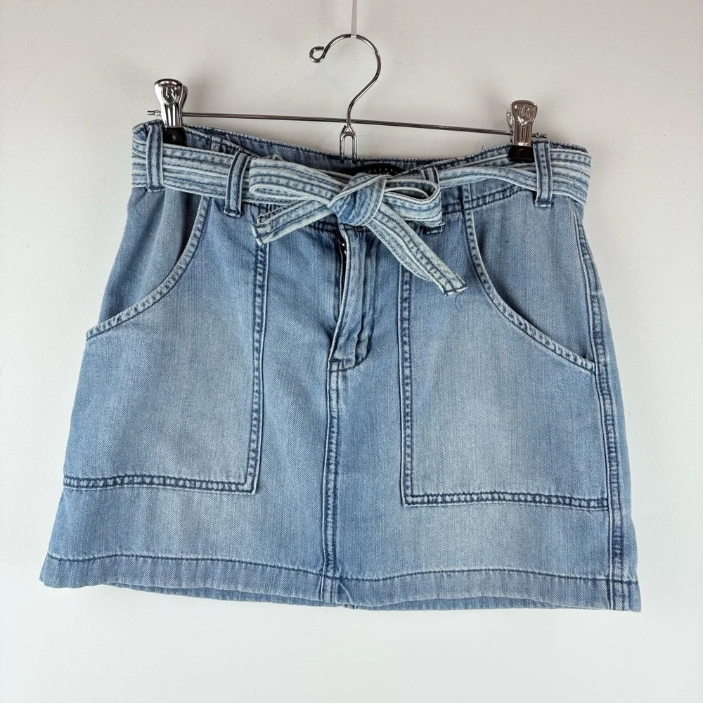 Sanctuary Women's Mini Denim Jean Blue Skirt Tie Belt Pockets Preppy Small EUC - Picture 2 of 7